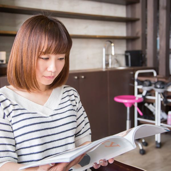 亀有にある当美容室のアドミオカラーをお試しください